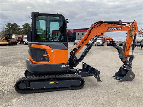 dx35z-7 mini excavator|develon dx35z 7 for sale.